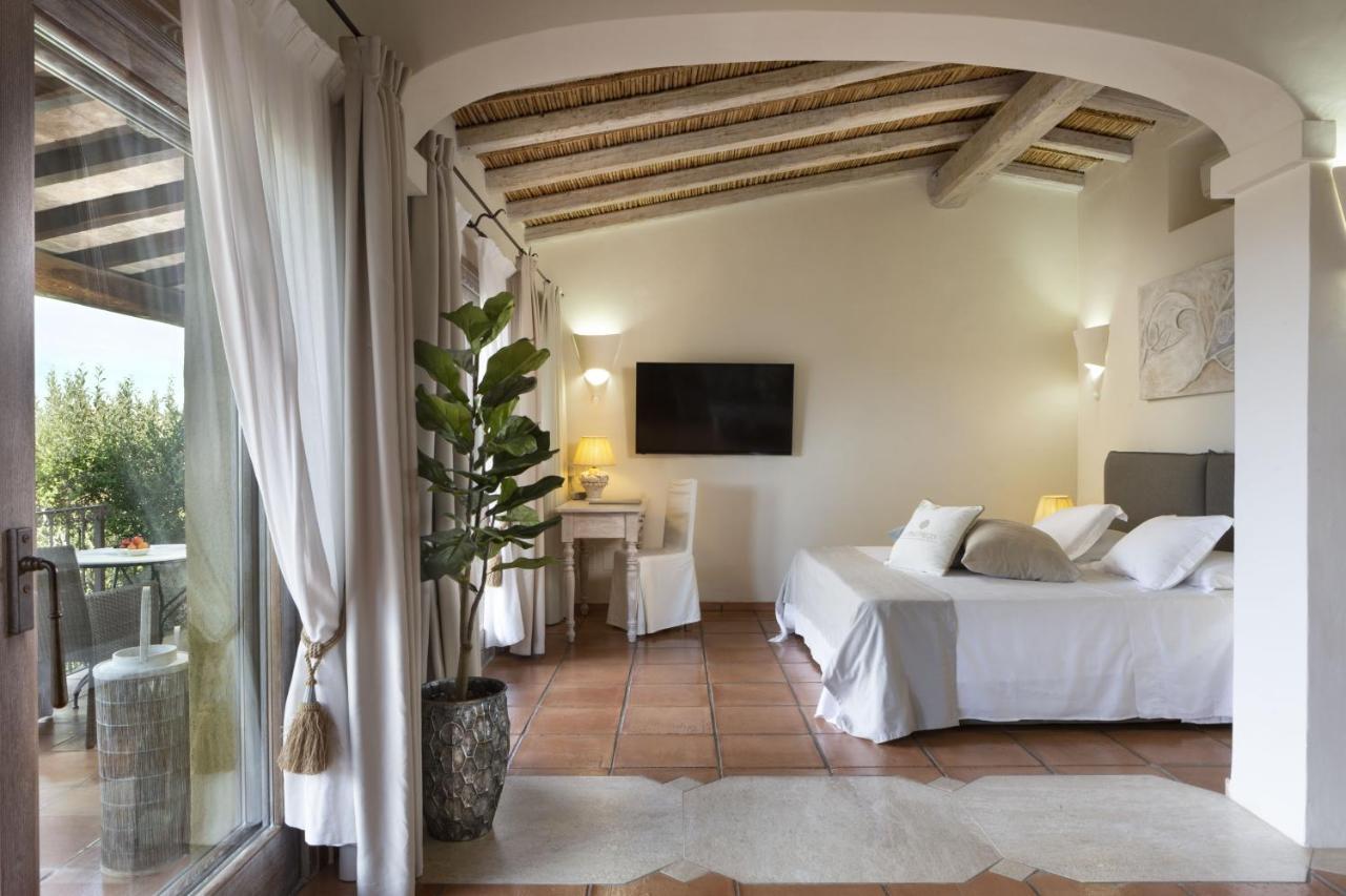 Hotel Li Finistreddi Cannigione Ngoại thất bức ảnh